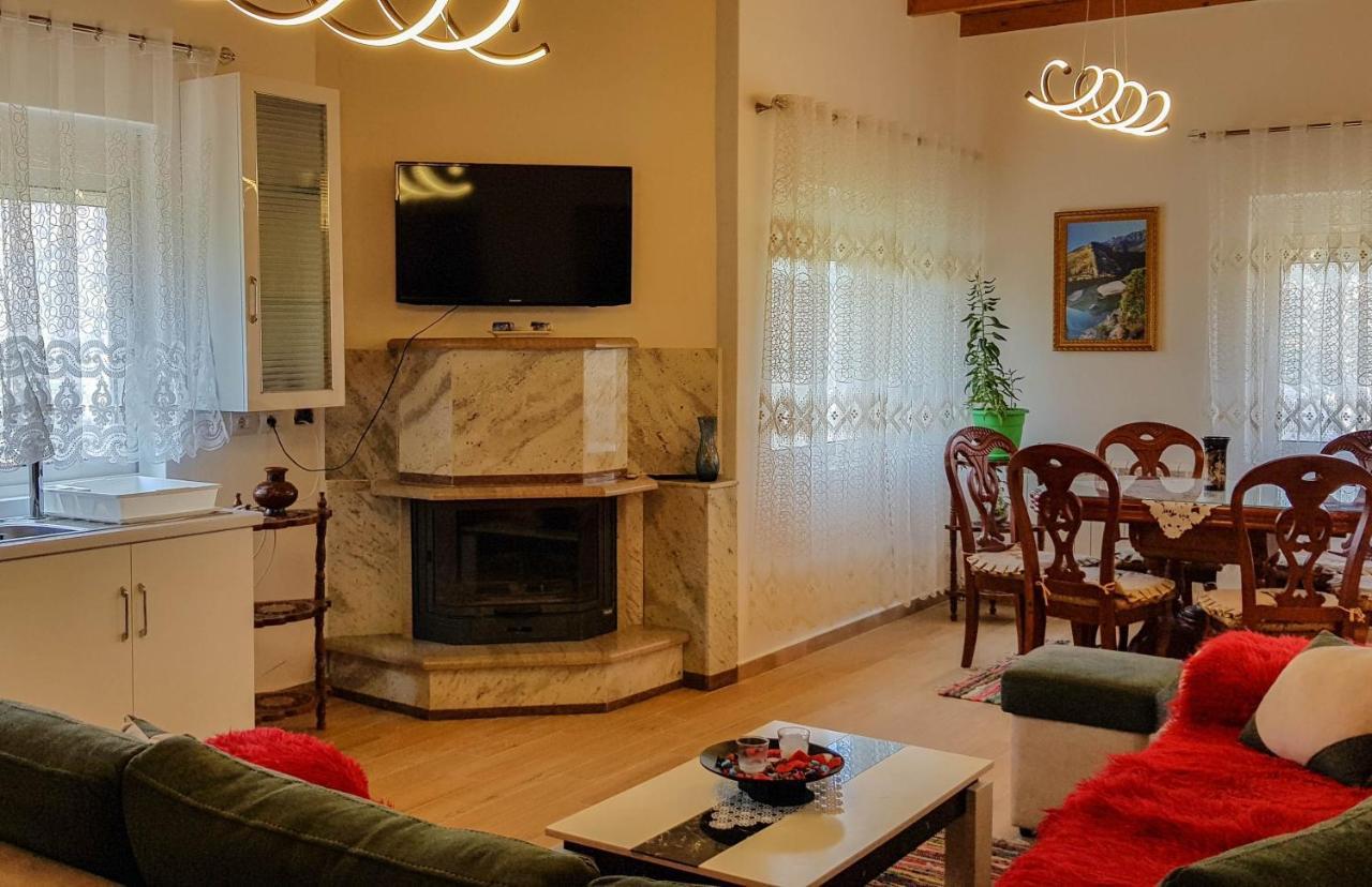 Villa Goliku Pestani Kültér fotó