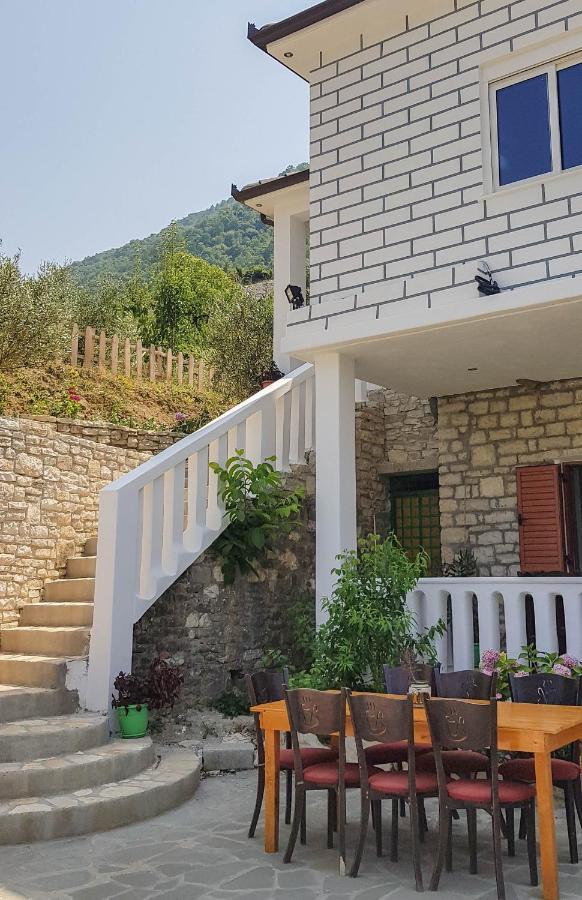 Villa Goliku Pestani Kültér fotó