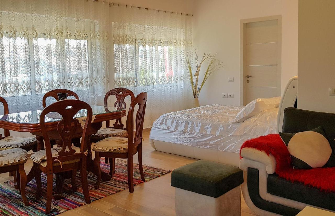 Villa Goliku Pestani Kültér fotó