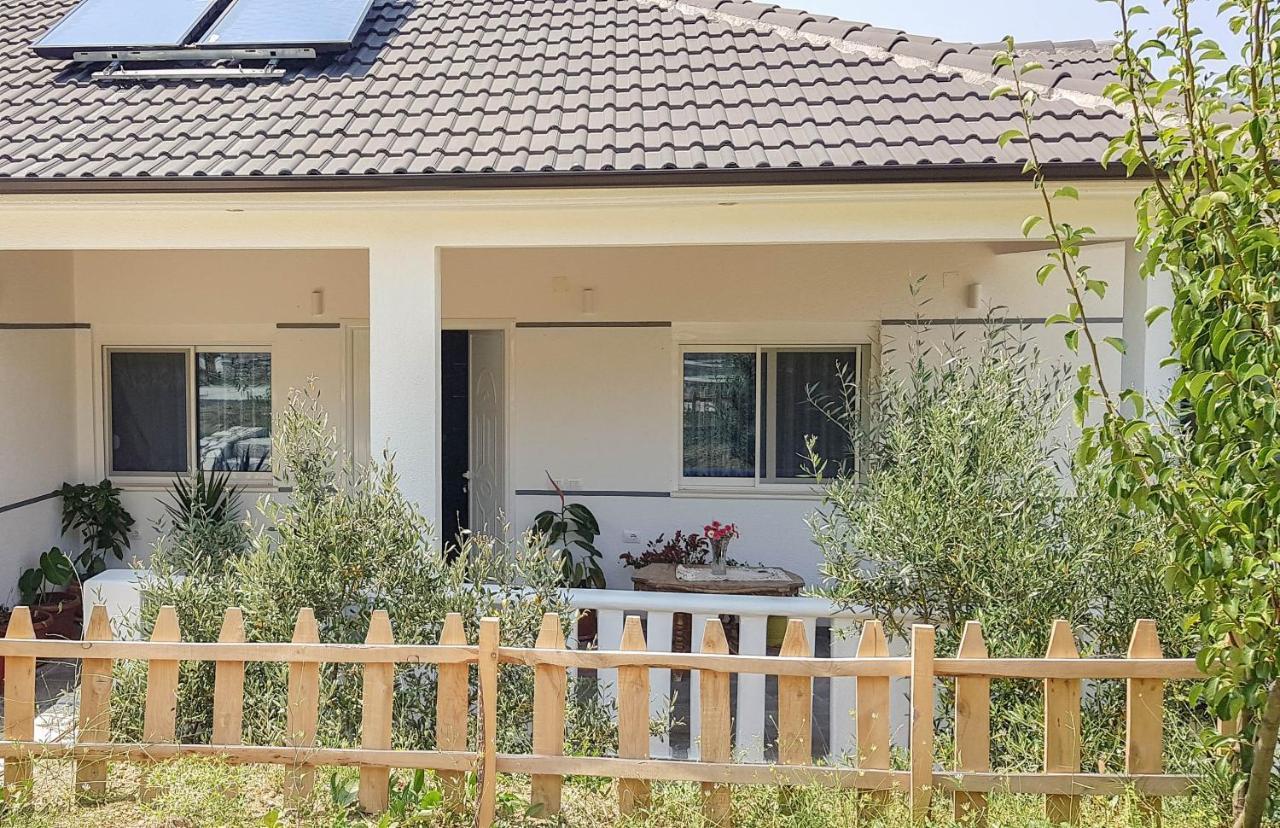 Villa Goliku Pestani Kültér fotó