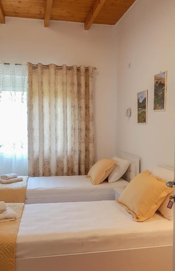 Villa Goliku Pestani Kültér fotó
